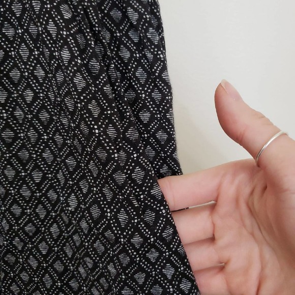 H&M Black and White Printed Pants Sz 10 - Picture 3 of 6